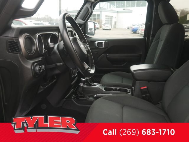 Used 2020 Jeep Gladiator Sport w/ Quick Order Package 24S AWD/4WD image 33