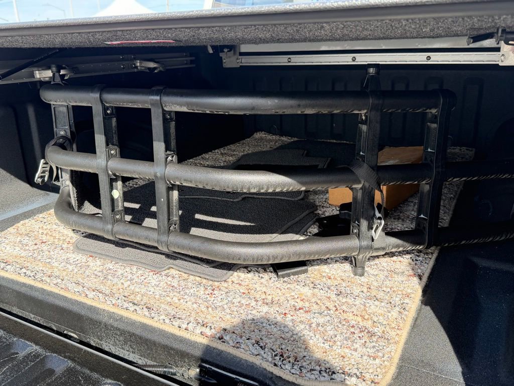 Used 2021 Nissan Frontier SV w/ Midnight Edition Floor Mats image 44