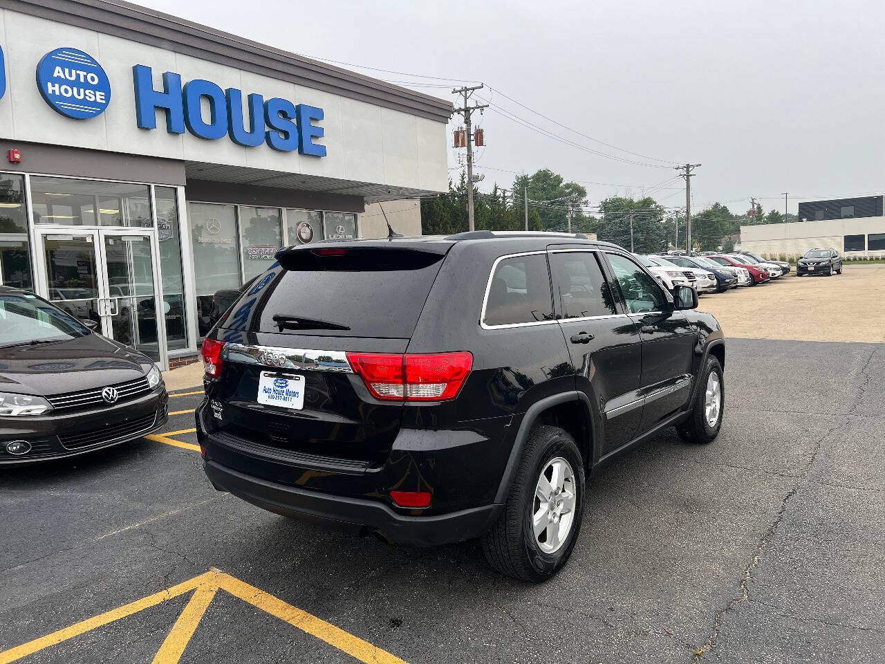 Used 2012 Jeep Grand Cherokee Laredo w/ Laredo E Group AWD/4WD image 12