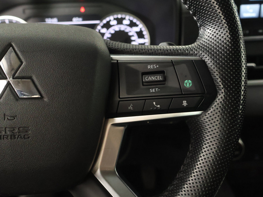 Used 2022 Mitsubishi Outlander SEL AWD/4WD image 40