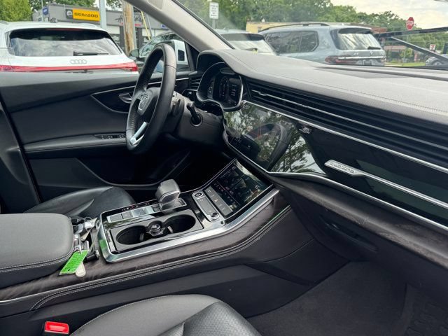 Certified 2023 Audi Q8 Premium Plus w/ Premium Plus Package AWD/4WD image 30