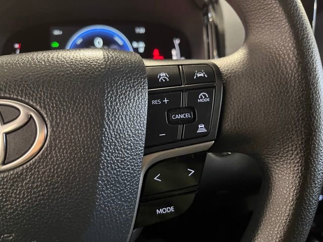 Used 2025 Toyota Camry LE image 23