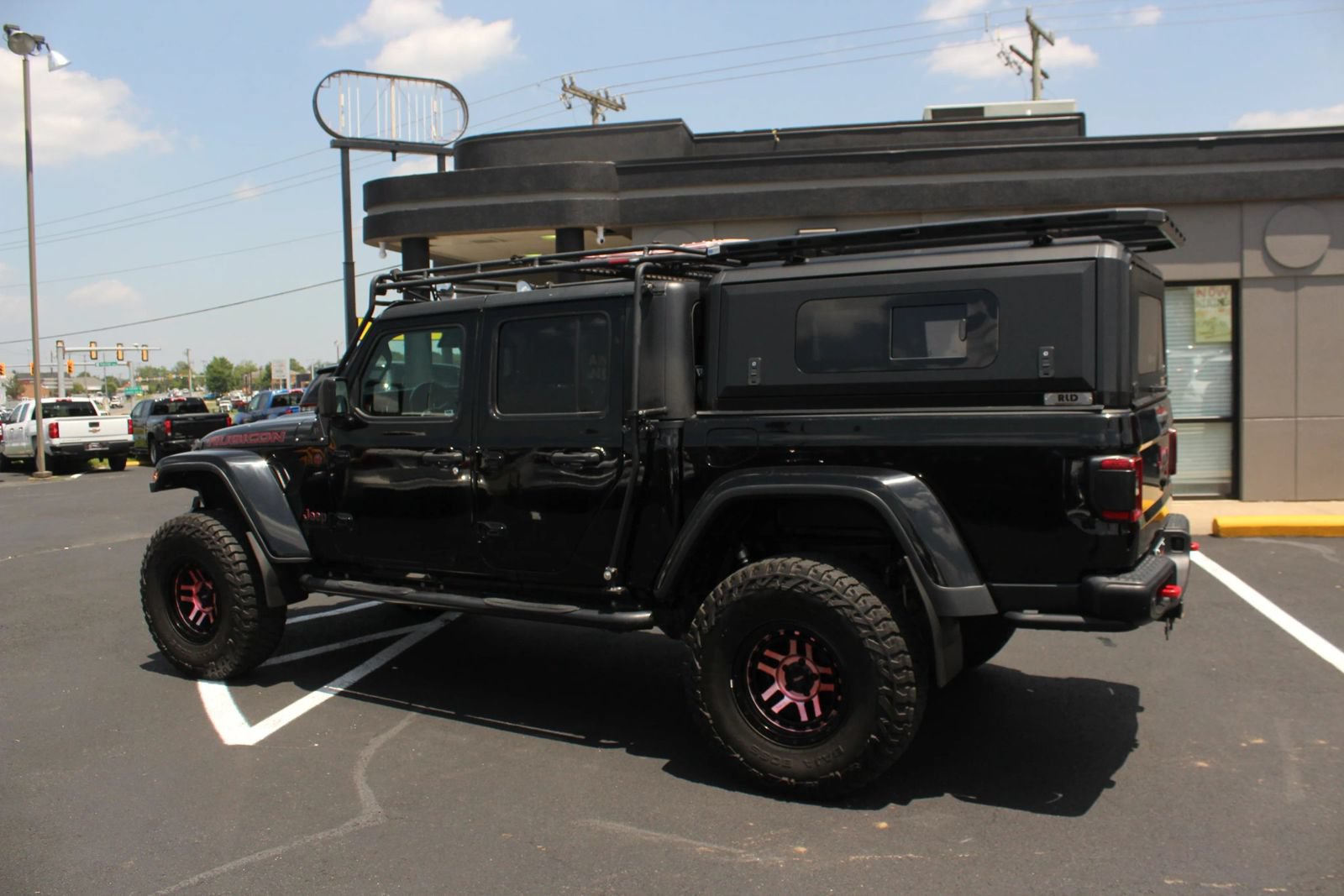 Used 2020 Jeep Gladiator Rubicon AWD/4WD image 6
