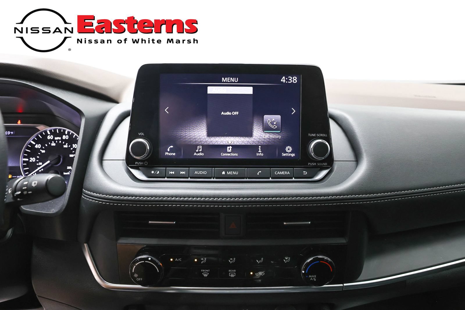 Used 2023 Nissan Rogue S AWD/4WD image 12