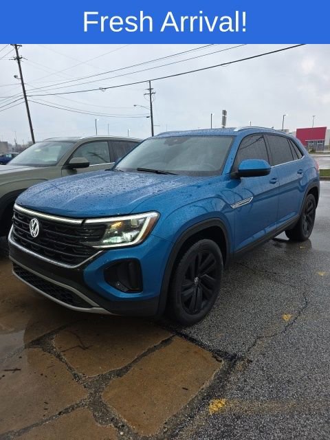 Used 2024 Volkswagen Atlas Cross Sport SE w/ Panoramic Sunroof Package image 1