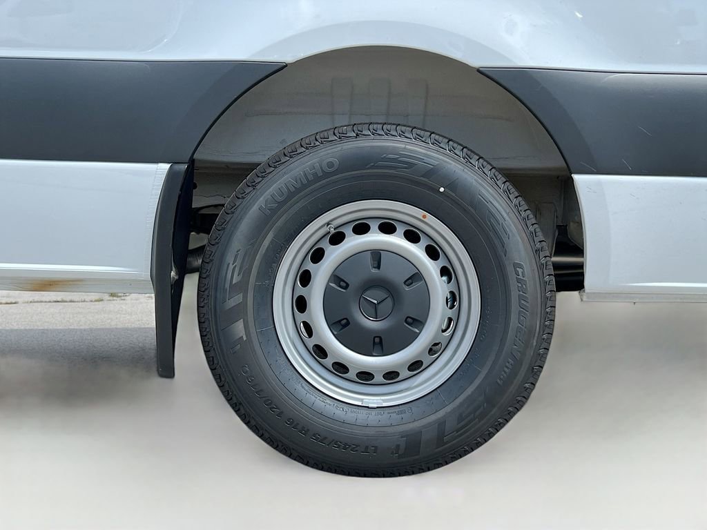 New 2025 Mercedes-Benz Sprinter 2500 image 28