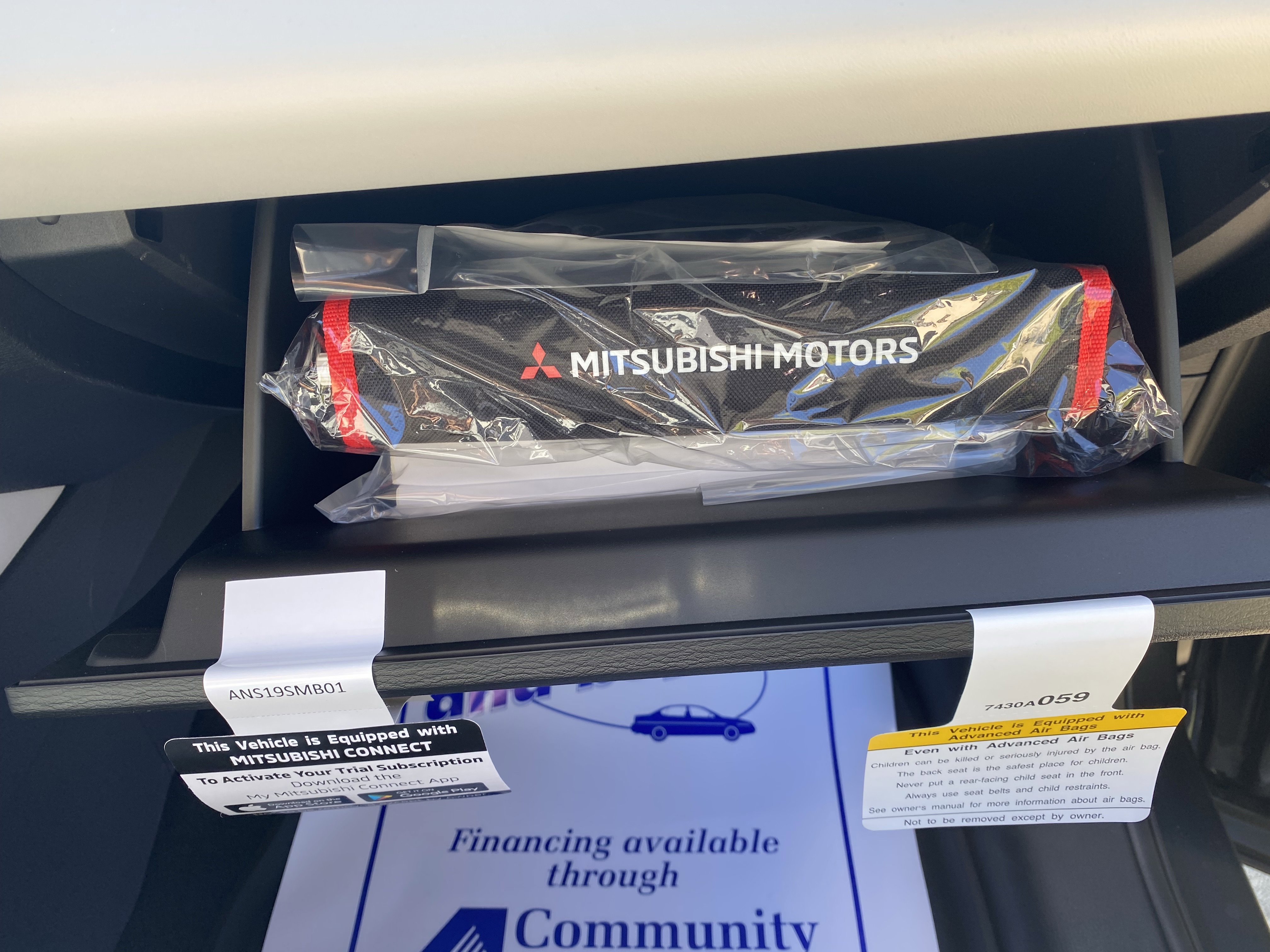 New 2025 Mitsubishi Outlander SEL image 23