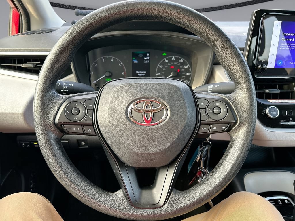 Used 2025 Toyota Corolla LE FWD image 14