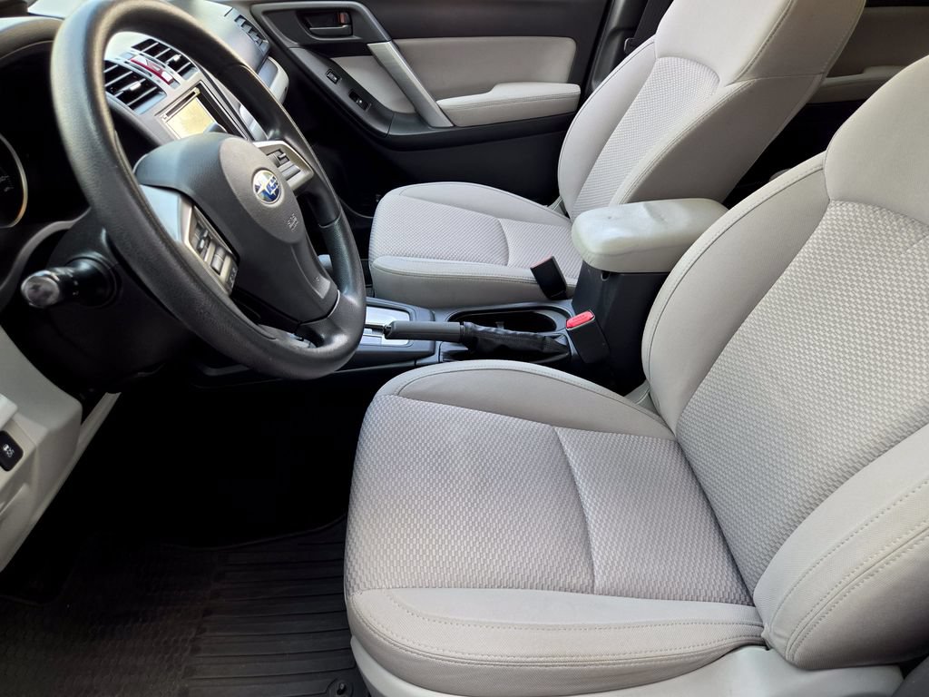 Used 2015 Subaru Forester 2.5i Premium w/ All-Weather Package AWD/4WD image 8