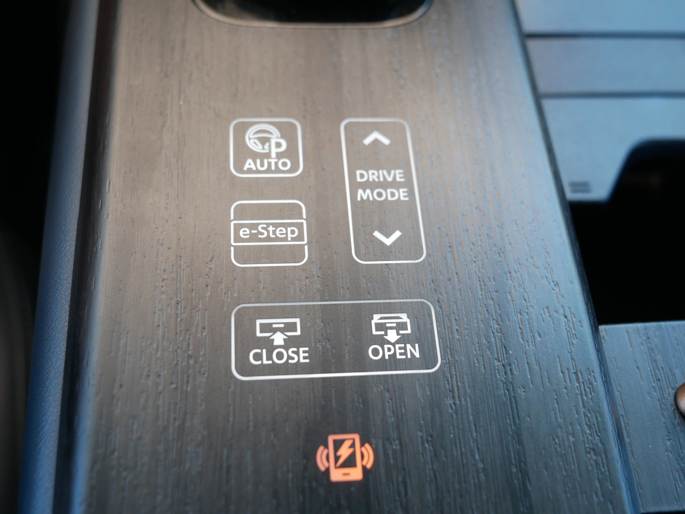 Certified 2024 Nissan Ariya AWD image 31