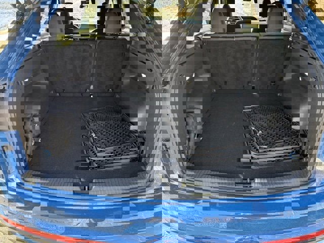 Certified 2025 Volkswagen Atlas Cross Sport SE image 6