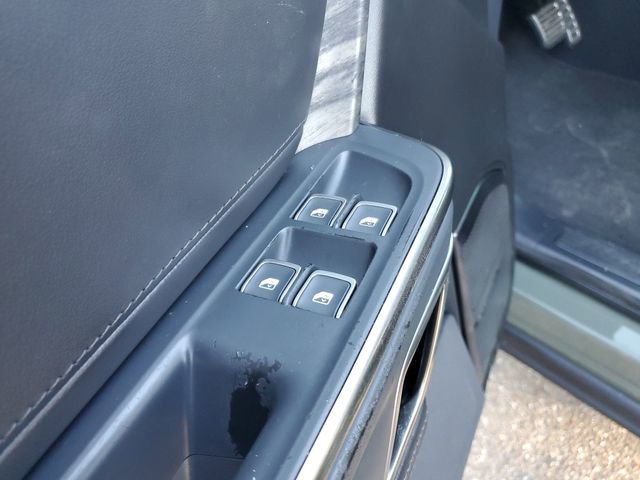 Used 2022 Rivian R1S Launch Edition image 17