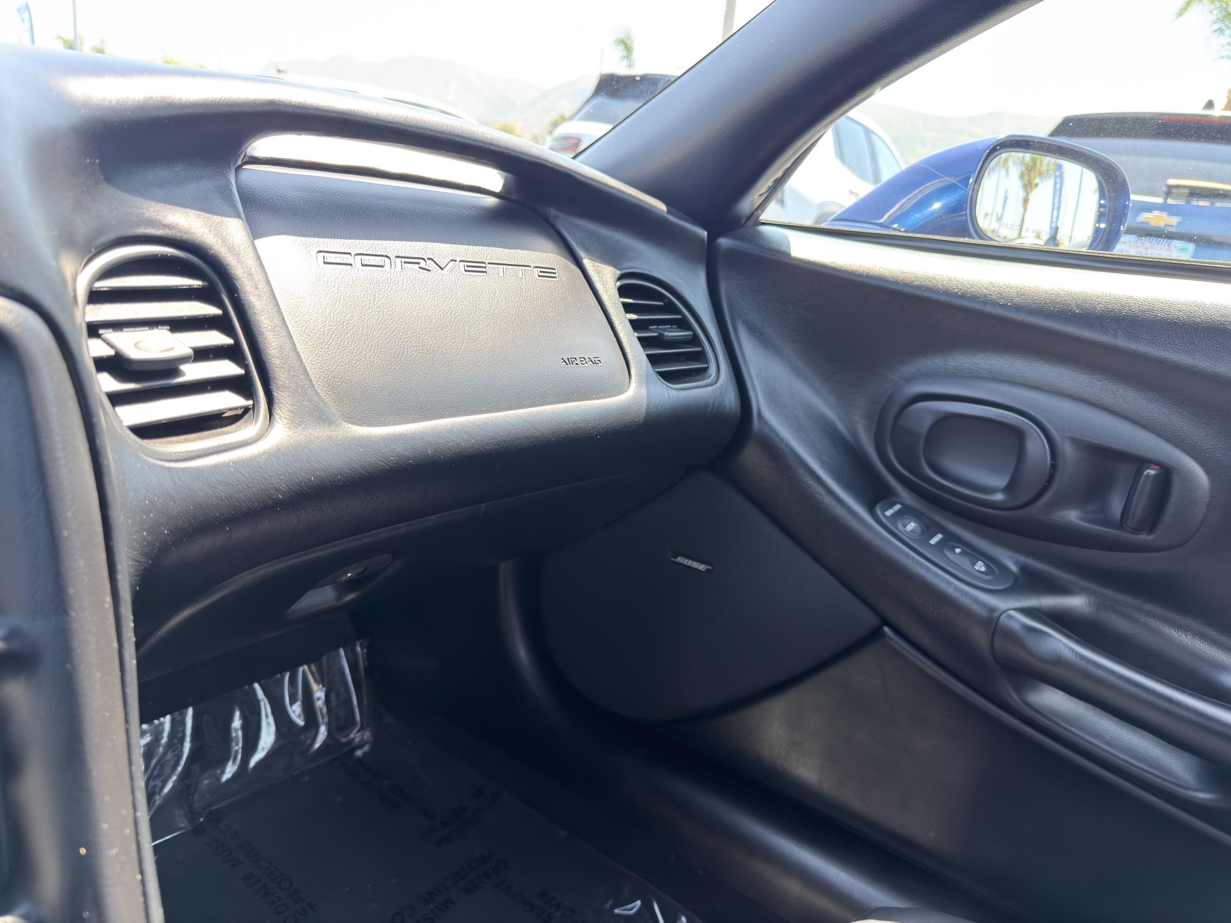 Used 2004 Chevrolet Corvette Z06 w/ Z06 Preferred Equipment Group RWD image 26
