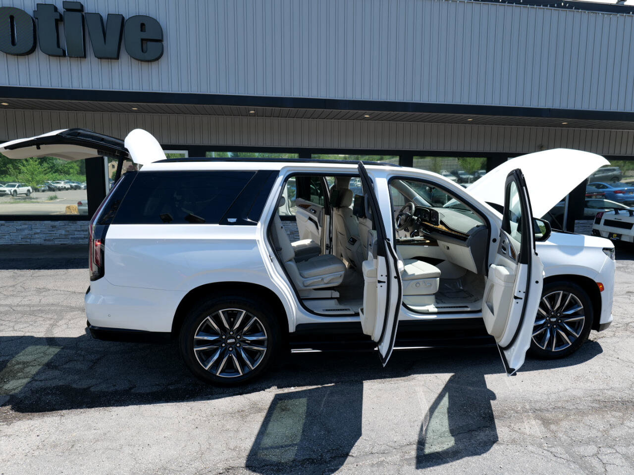 Used 2021 Cadillac Escalade Sport Platinum image 68