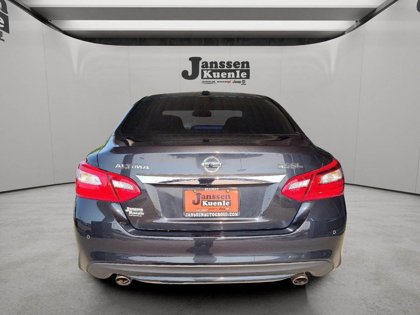 Used 2016 Nissan Altima 3.5 SL FWD image 2