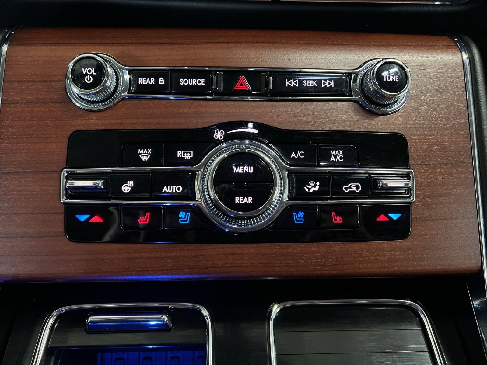 Used 2022 Lincoln Aviator Reserve w/ Elements Package Plus image 21