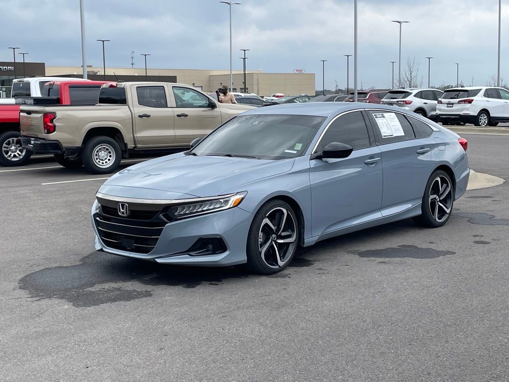 Used 2022 Honda Accord Sport image 4