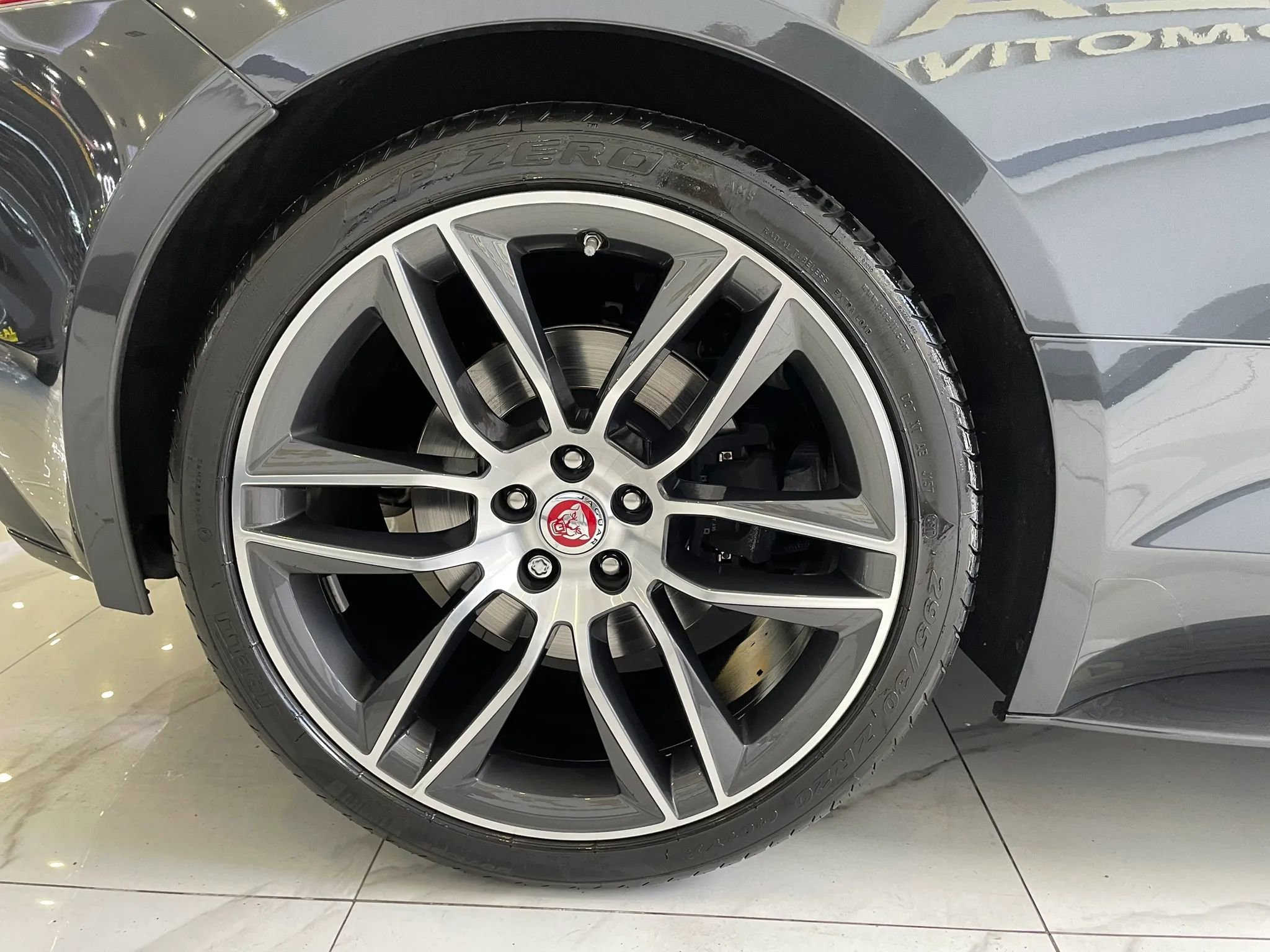 Used 2017 Jaguar F-TYPE S image 20