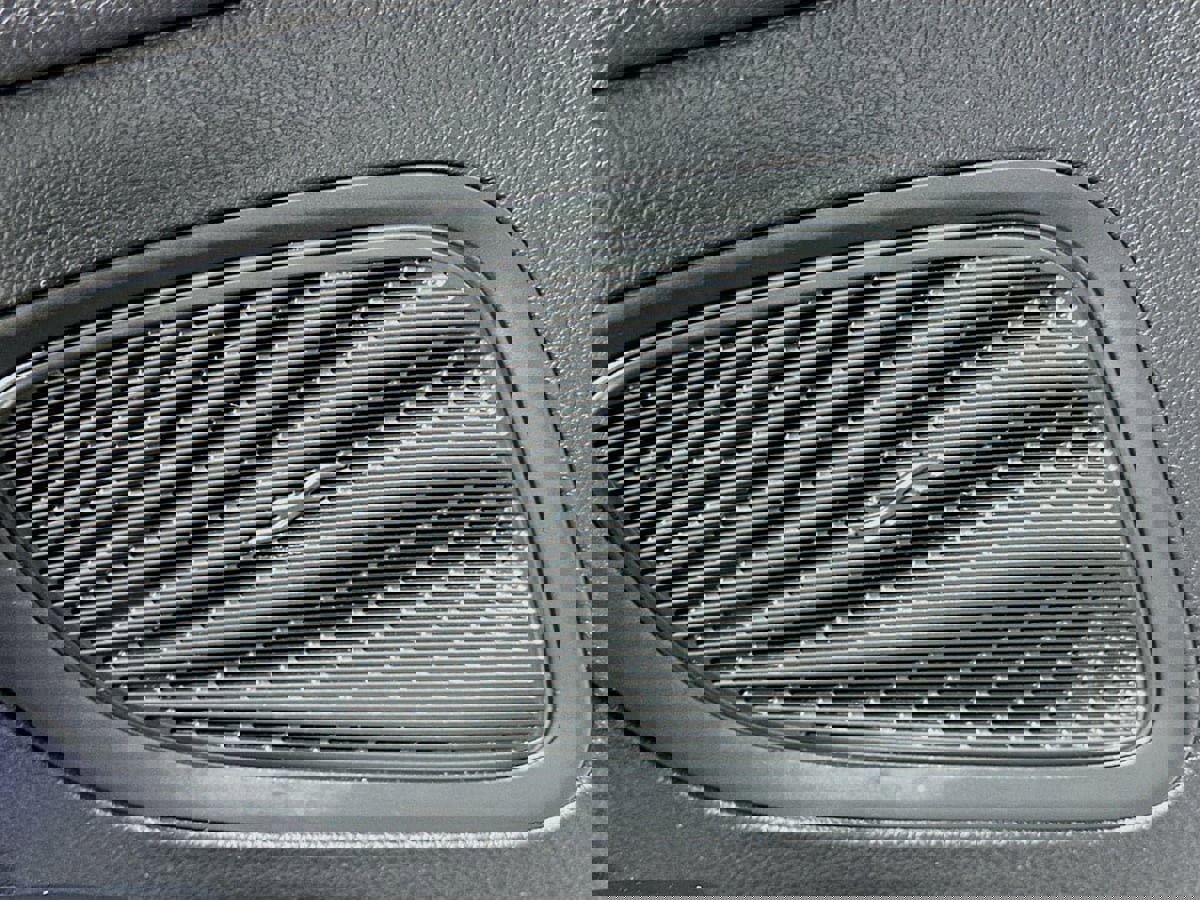 Used 2022 Mercedes-Benz C 300 4MATIC Sedan w/ Exclusive Trim Package image 24