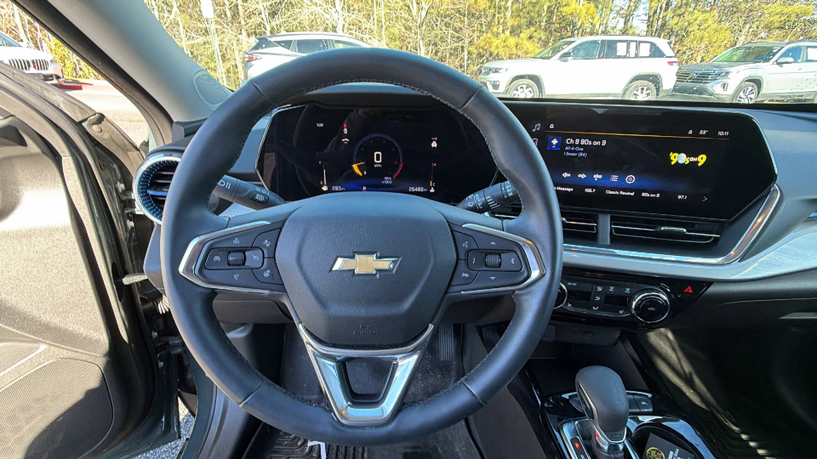 Used 2025 Chevrolet Trax LT w/ Driver Confidence Package image 25