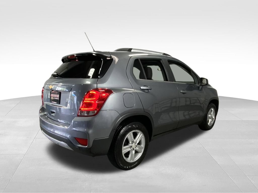 Used 2020 Chevrolet Trax LT FWD image 9