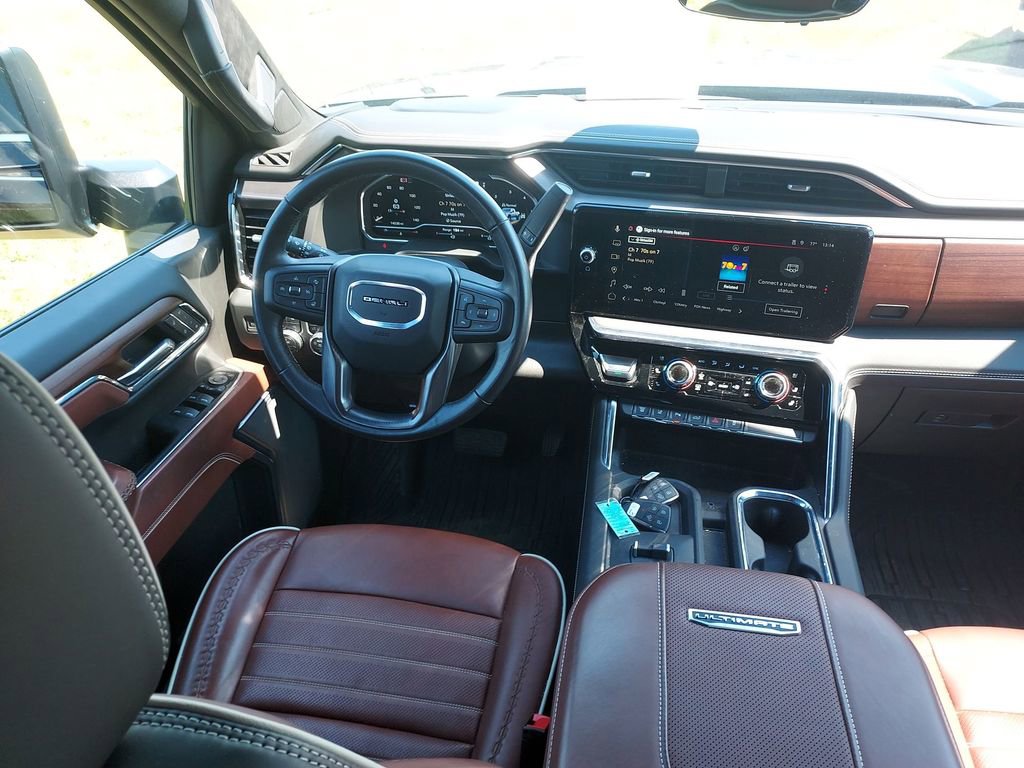 Used 2024 GMC Sierra 3500 Denali Ultimate image 15