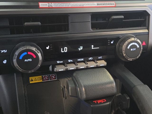 Used 2025 Toyota 4Runner TRD Off-Road AWD/4WD image 18