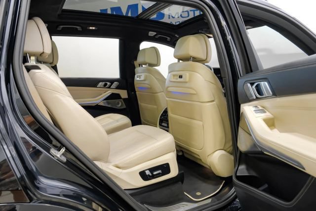 Used 2021 BMW ALPINA XB7 AWD/4WD image 47
