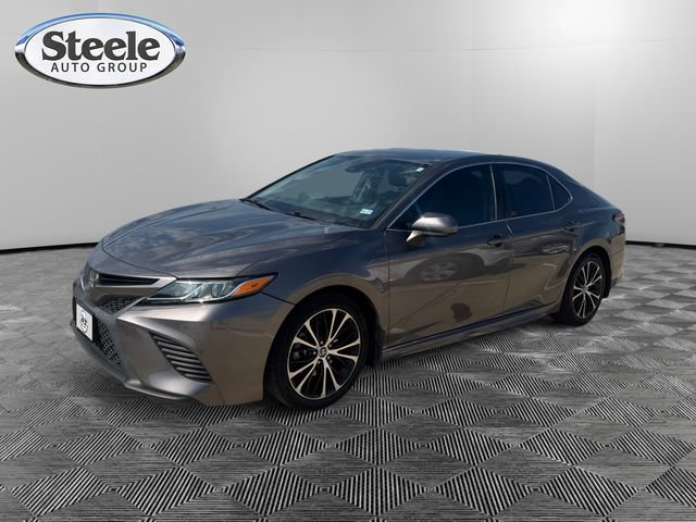 Used 2019 Toyota Camry SE