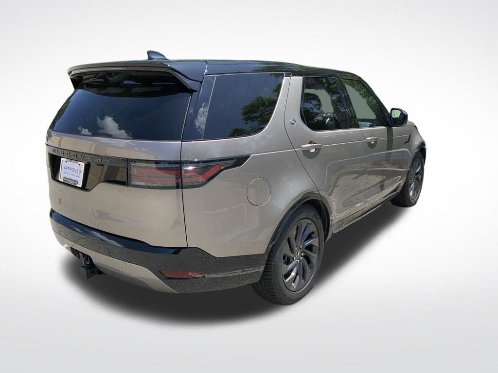 Certified 2024 Land Rover Discovery Dynamic SE AWD/4WD image 7