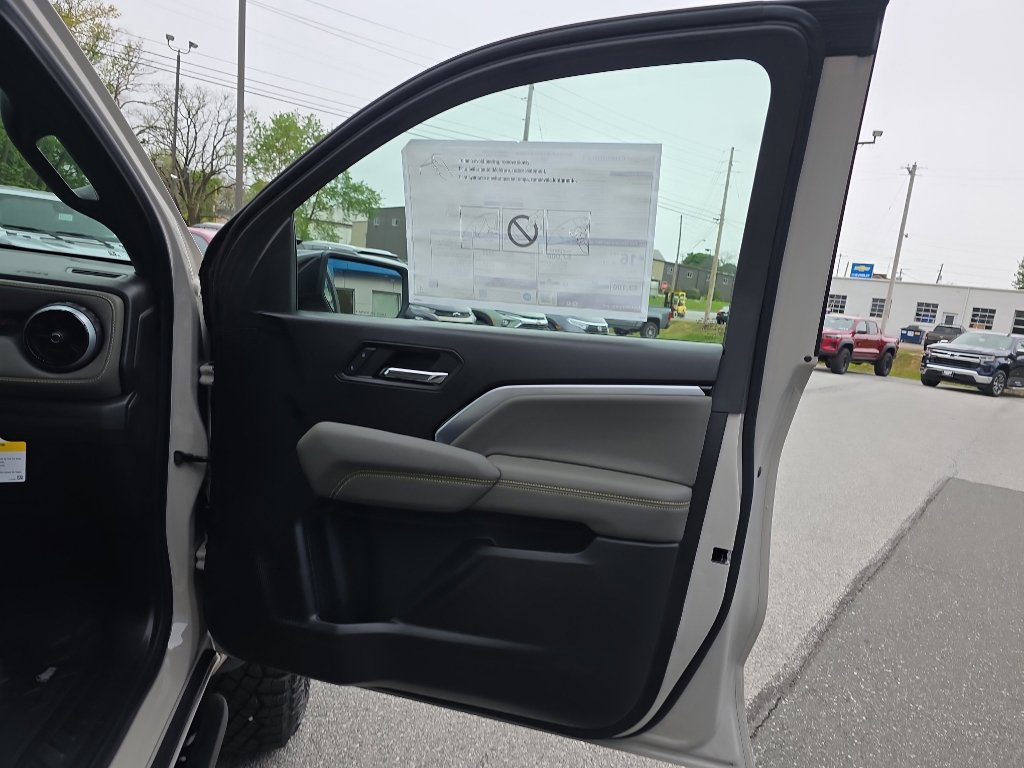 New 2026 Chevrolet Colorado ZR2 w/ ZR2 Bison Edition AWD/4WD image 31