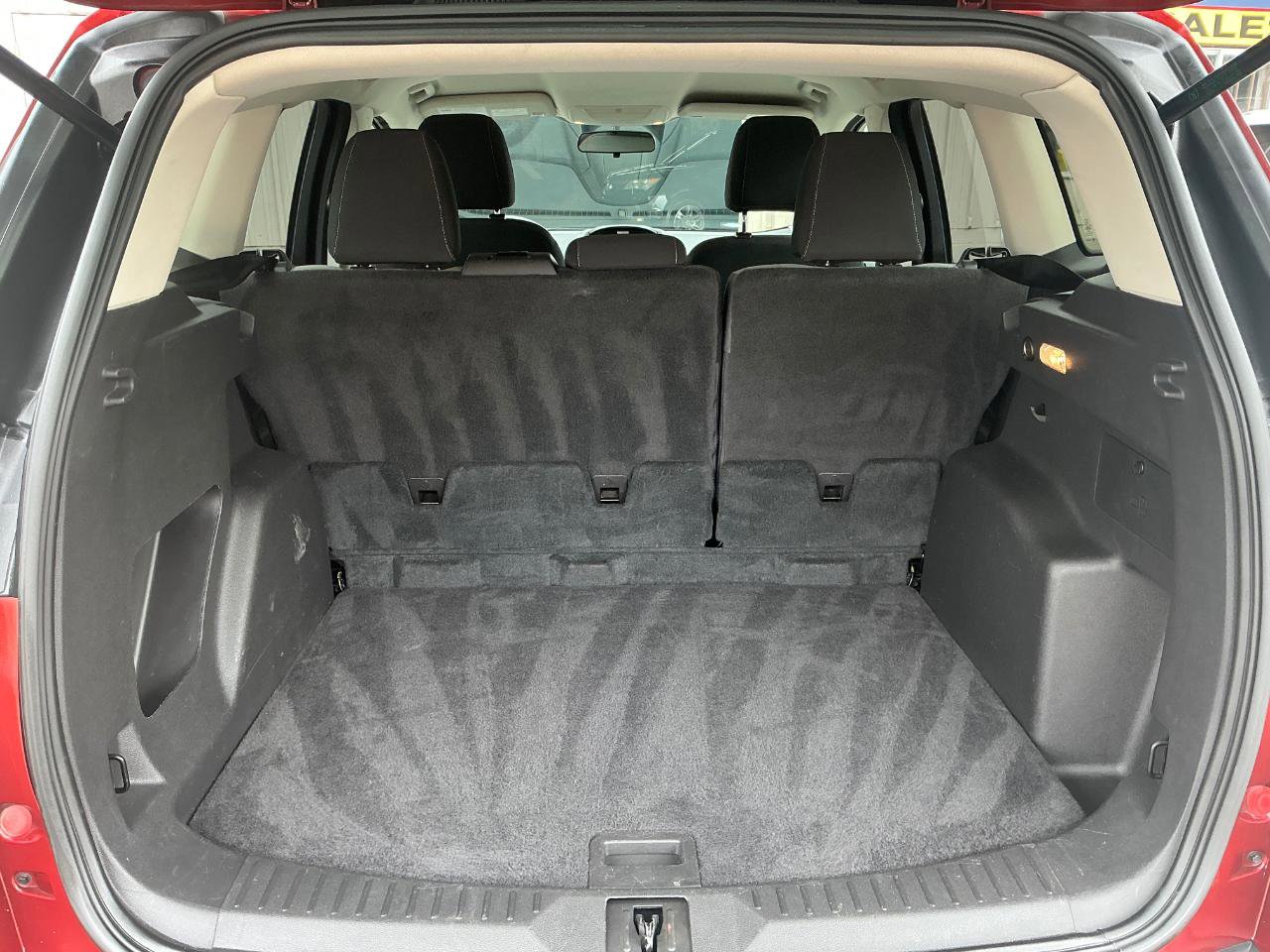 Used 2015 Ford Escape SE FWD image 11