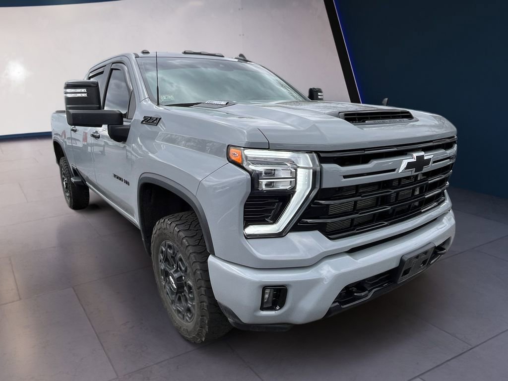 Used 2024 Chevrolet Silverado 3500 LT w/ Z71 Sport Edition AWD/4WD image 7