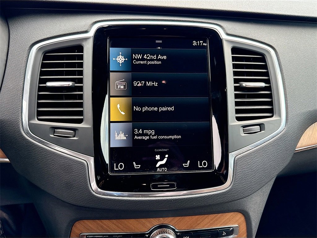Used 2022 Volvo XC90 T6 Momentum image 16