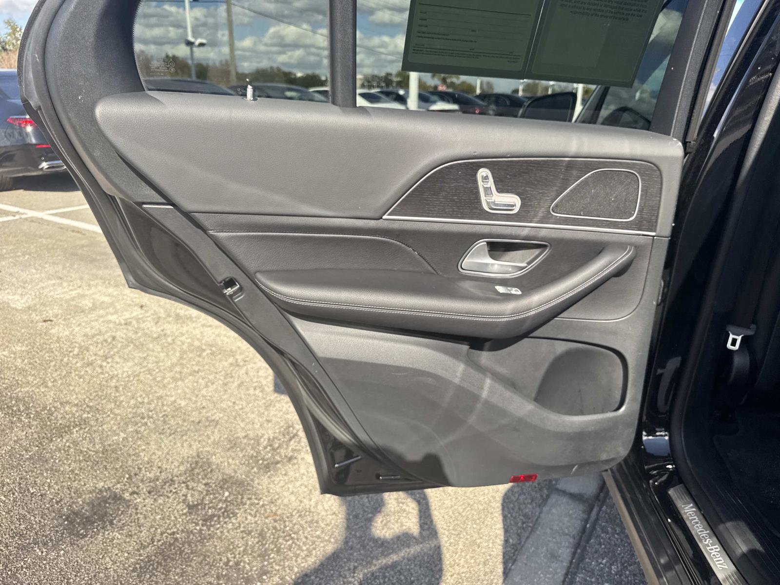 Certified 2025 Mercedes-Benz GLE 350 4MATIC image 11