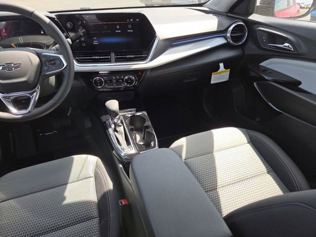 New 2026 Chevrolet Trax LT w/ Driver Confidence Package FWD image 30