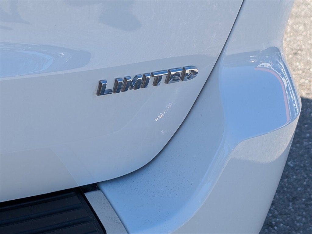 Used 2021 Jeep Grand Cherokee Limited w/ Trailer Tow Group IV image 16