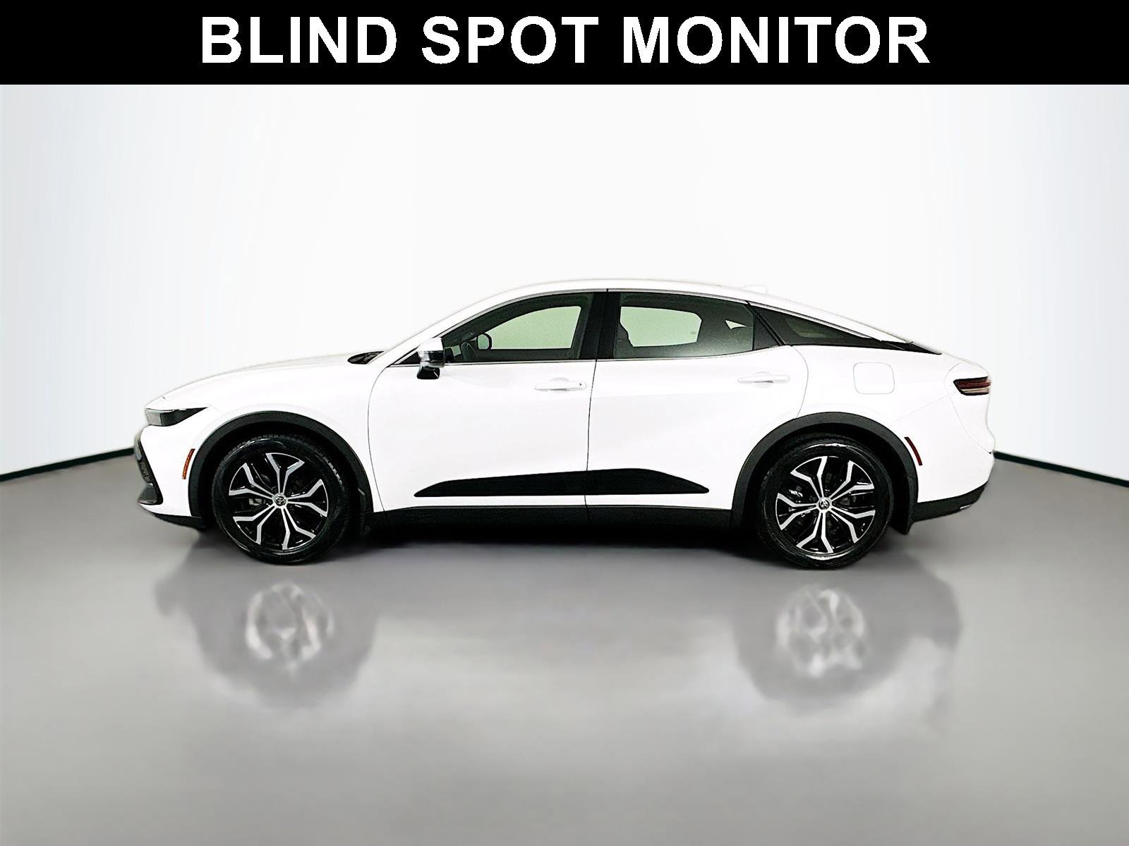 Certified 2023 Toyota Crown Limited image 8