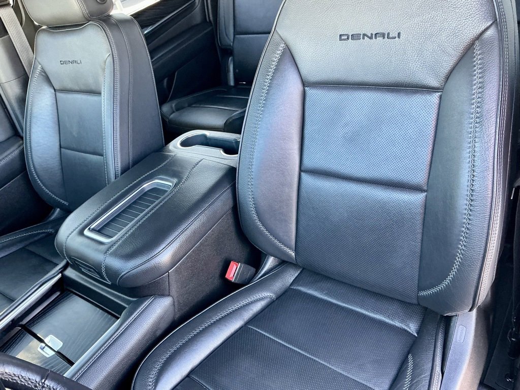 Used 2021 GMC Yukon XL Denali image 40