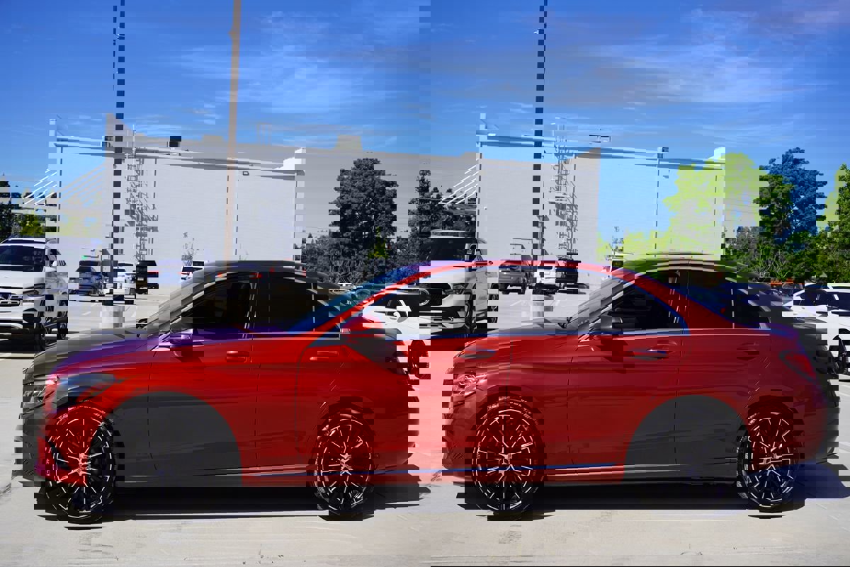 Used 2020 Mercedes-Benz C 300 Sedan image 3