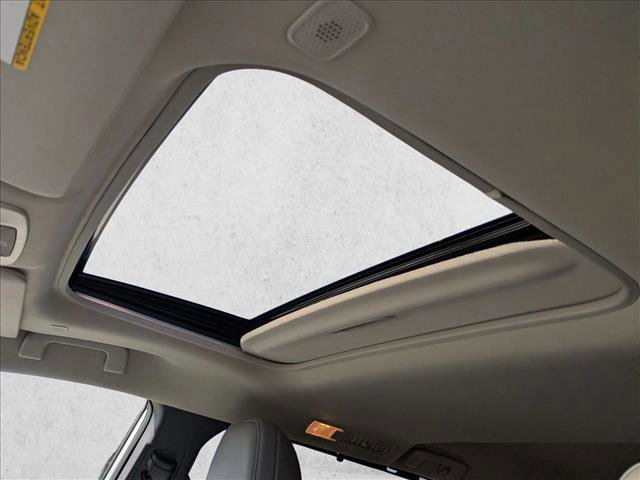 Used 2025 Toyota Sienna XLE image 16