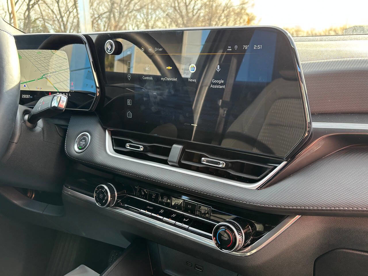 Used 2025 Chevrolet Equinox LT image 13