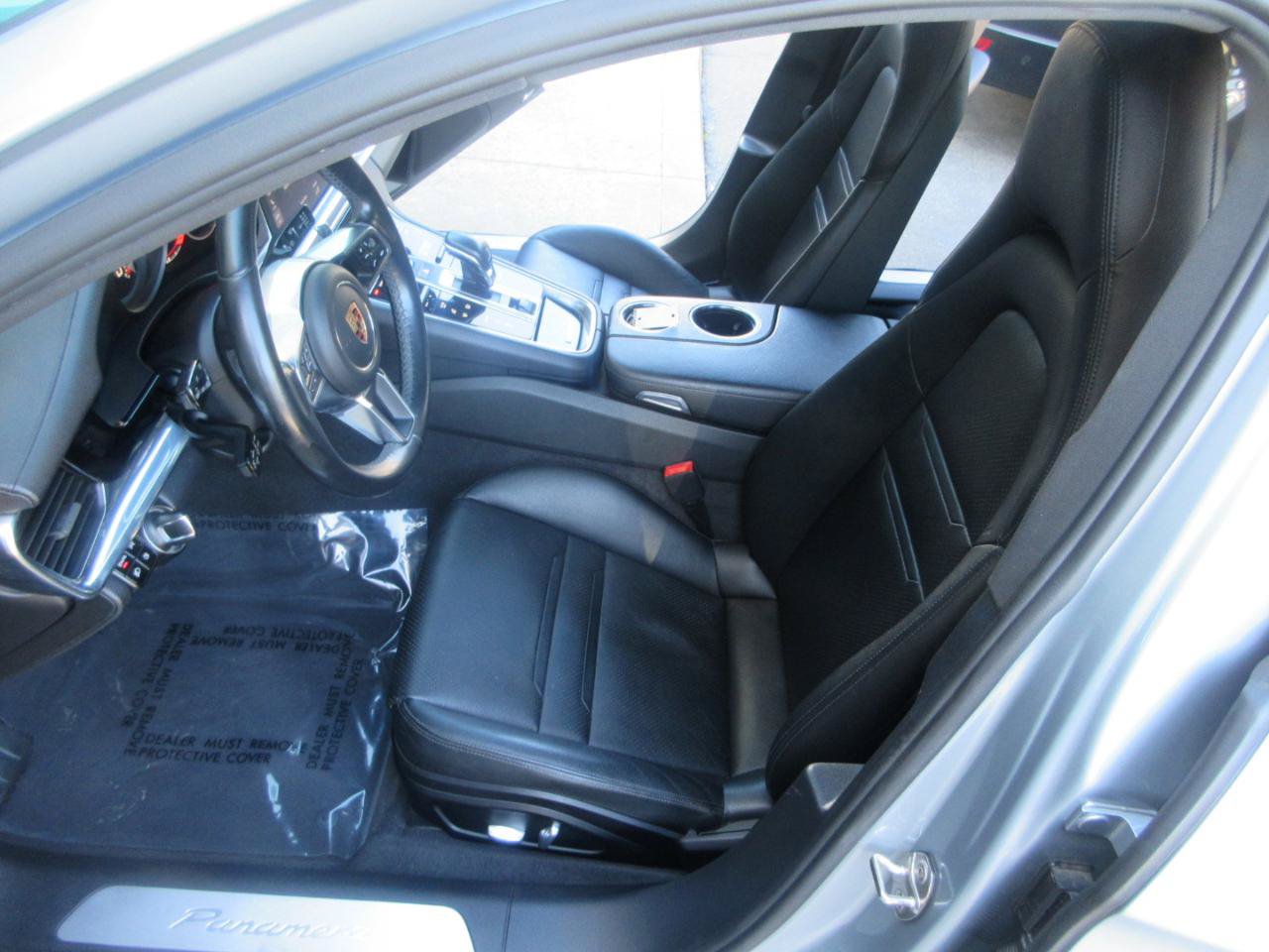 Used 2019 Porsche Panamera RWD image 7