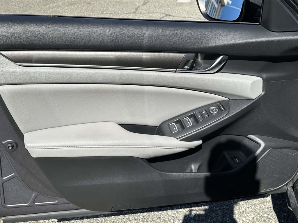 Certified 2020 Honda Accord Hybrid image 14