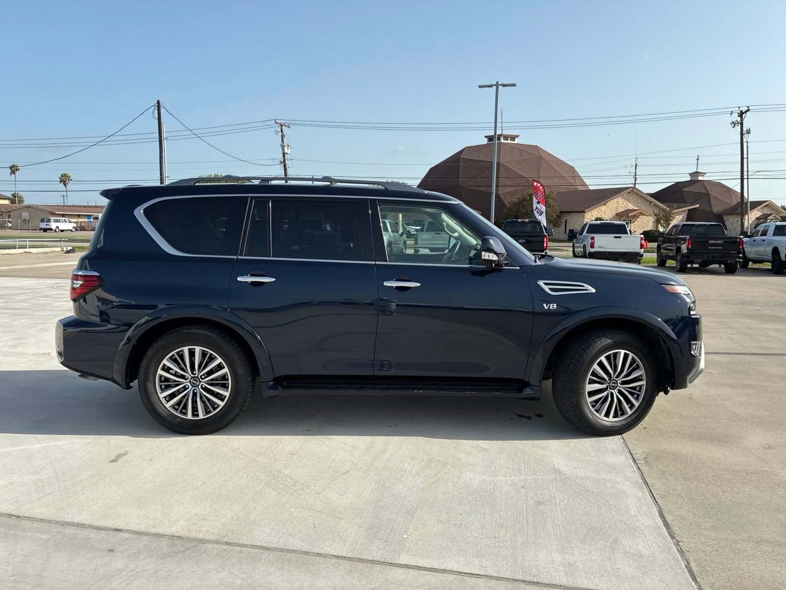 Used 2021 Nissan Armada SL RWD image 2