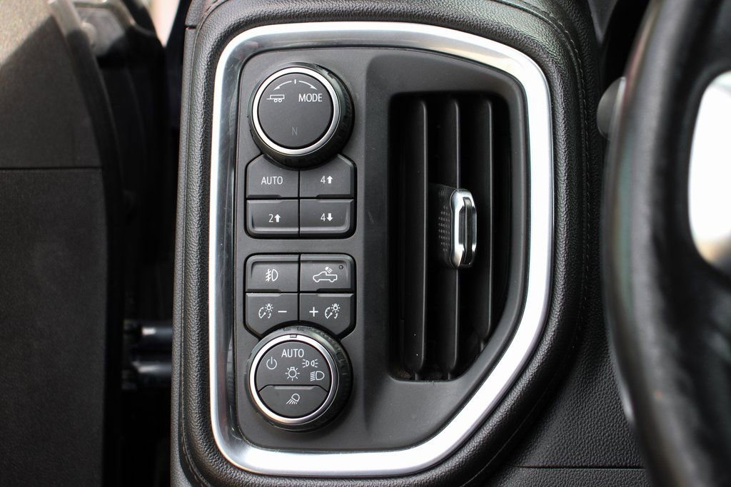 Used 2020 Chevrolet Silverado 1500 LT Trail Boss AWD/4WD image 19