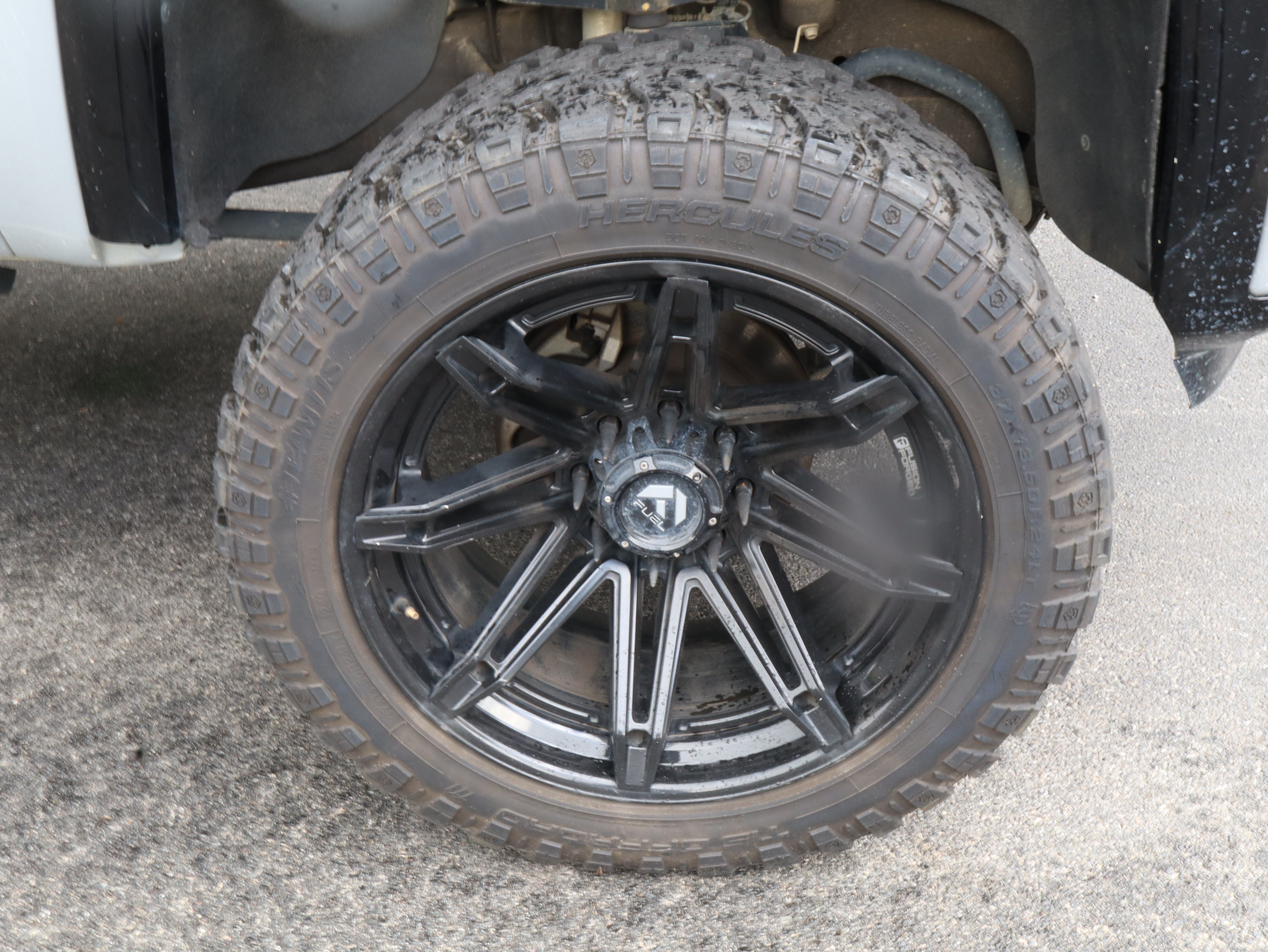 Used 2024 GMC Sierra 3500 AT4 w/ AT4 Premium Plus Package AWD/4WD image 12