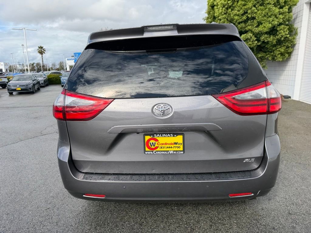 Used 2020 Toyota Sienna XLE Premium w/ Protection Package image 5