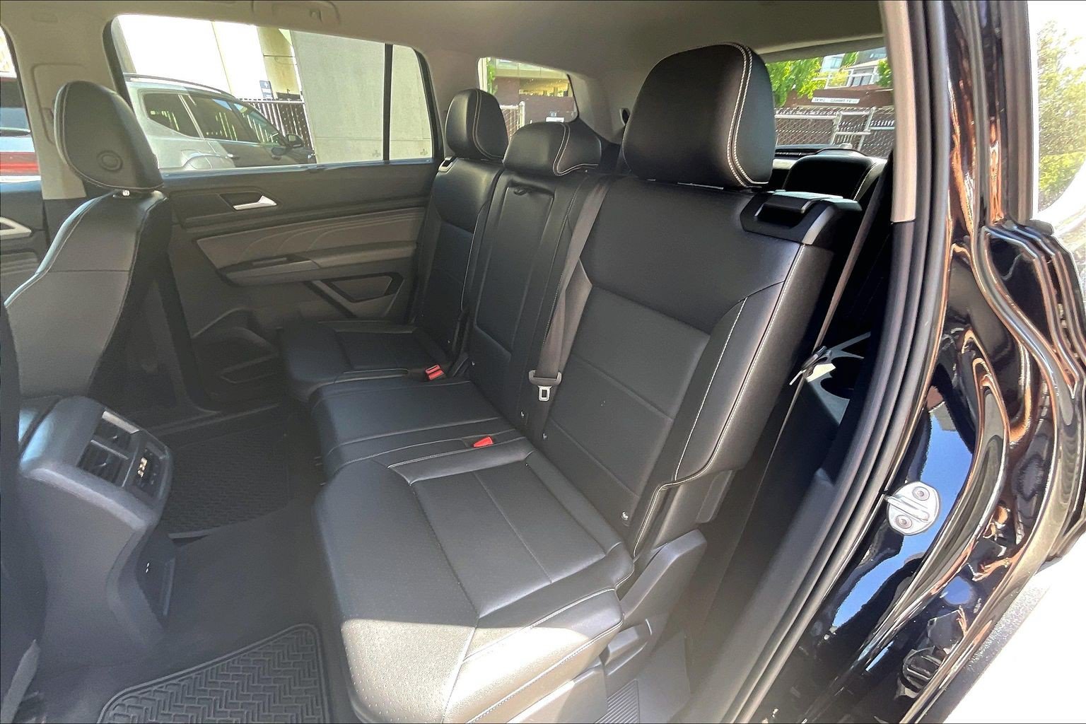 Certified 2023 Volkswagen Atlas SE w/ Panoramic Sunroof Package FWD image 25
