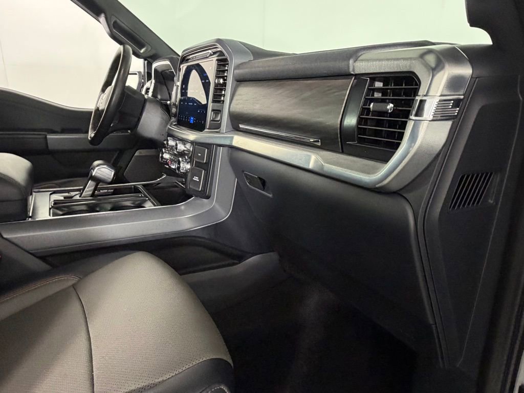 Used 2025 Ford F150 Lariat w/ FX4 Off-Road Package image 33